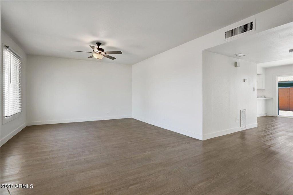 8404 N 32nd Ave Avenue, Phoenix, AZ 85051 — photo 4