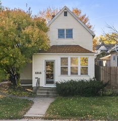 1318 Taylor Avenue, Saint Paul, MN 55104