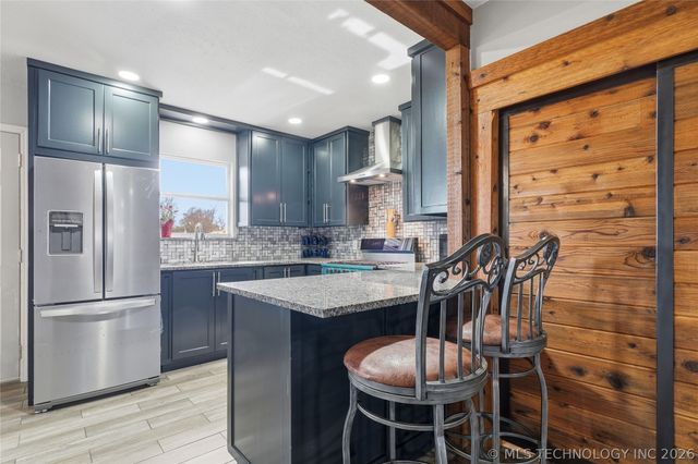 204 E J Street, Jenks, OK 74037