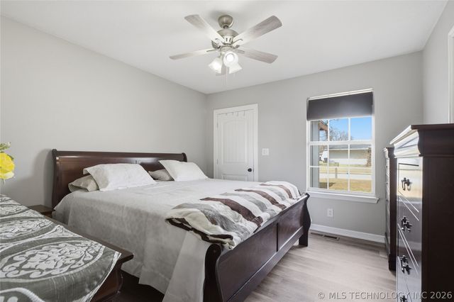 204 E J Street, Jenks, OK 74037