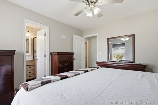 204 E J Street, Jenks, OK 74037