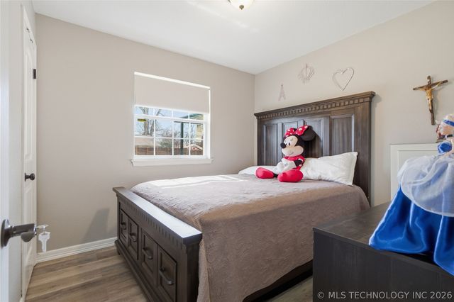 204 E J Street, Jenks, OK 74037