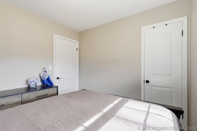 204 E J Street, Jenks, OK 74037