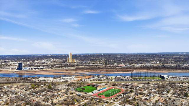 204 E J Street, Jenks, OK 74037