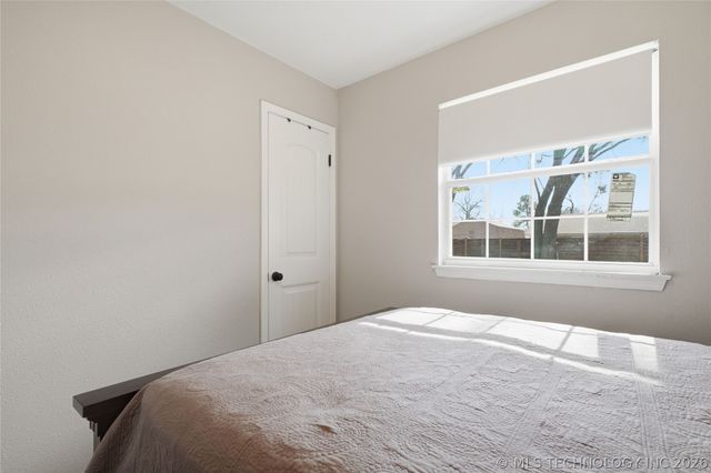 204 E J Street, Jenks, OK 74037