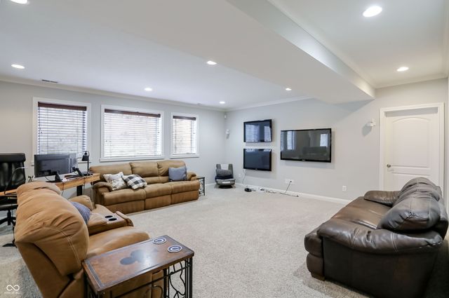 11785 Darsley Drive, Fishers, IN 46037