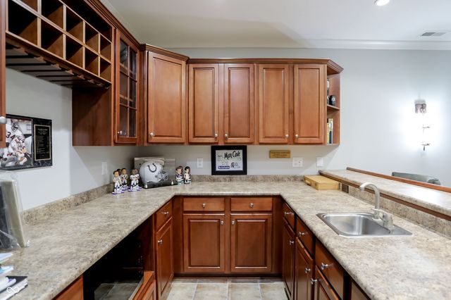 11785 Darsley Drive, Fishers, IN 46037