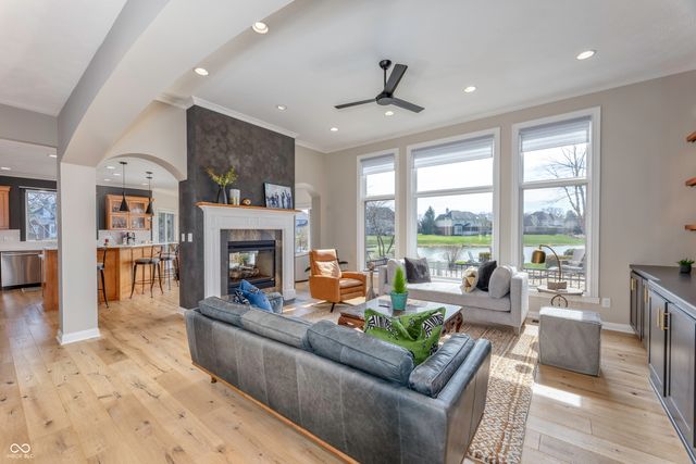 11785 Darsley Drive, Fishers, IN 46037