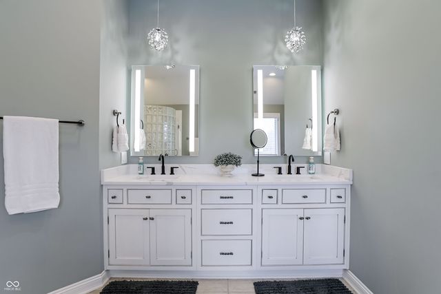 11785 Darsley Drive, Fishers, IN 46037