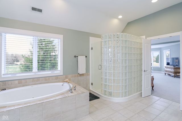 11785 Darsley Drive, Fishers, IN 46037