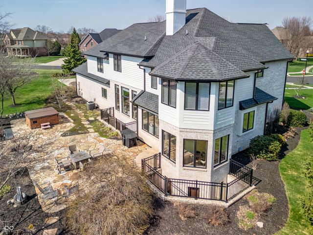 11785 Darsley Drive, Fishers, IN 46037