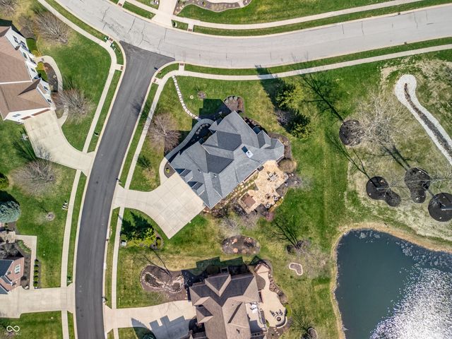 11785 Darsley Drive, Fishers, IN 46037
