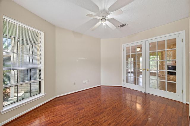 2931 Parkwood Manor Drive, Houston, TX 77339