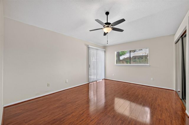 2931 Parkwood Manor Drive, Houston, TX 77339