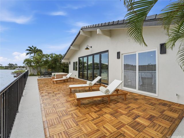 7157 Makaa Street, Honolulu, HI 96825