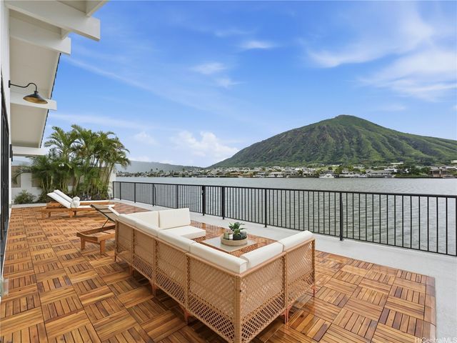 7157 Makaa Street, Honolulu, HI 96825