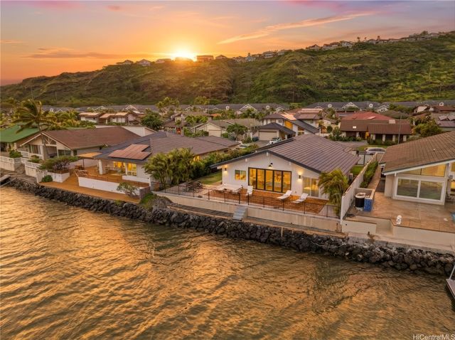 7157 Makaa Street, Honolulu, HI 96825