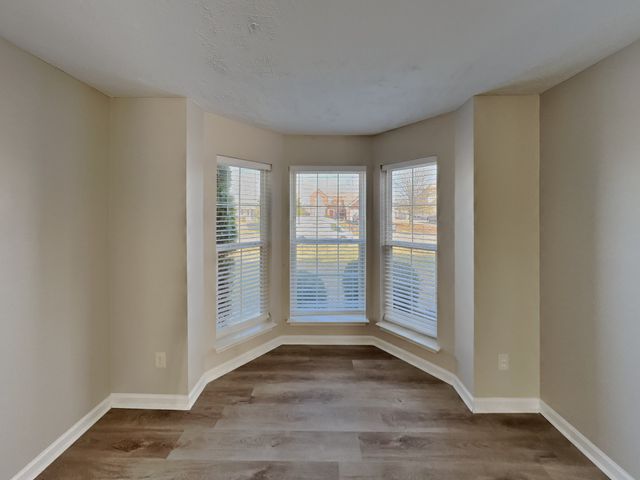 673 Mable Dr, La Vergne, TN 37086