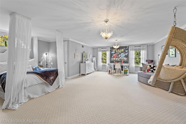 375 Dunston Road, Bloomfield Hills, MI 48304