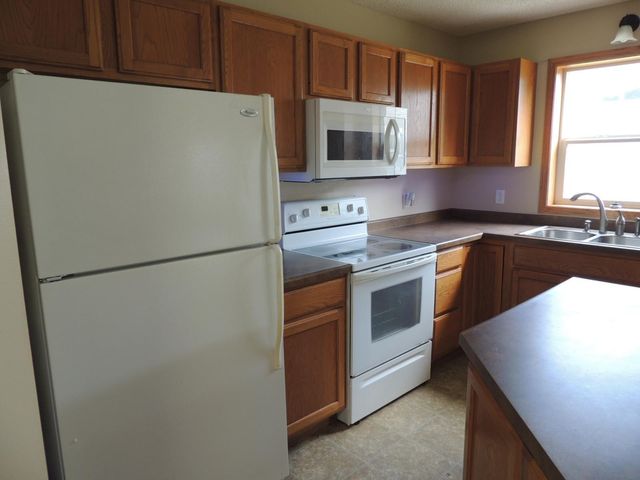 10442 64th Lane NE, Albertville, MN 55301