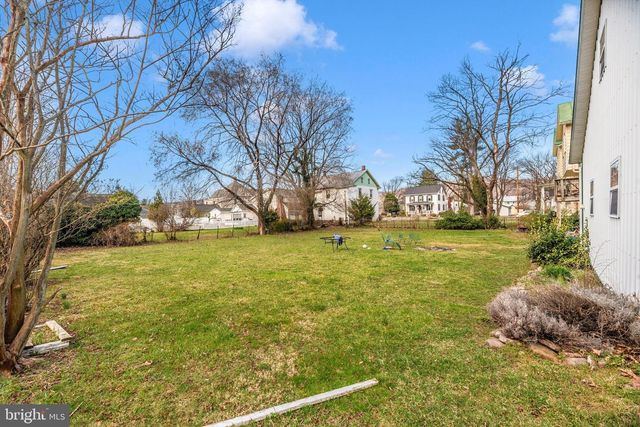 16 LOMBARD ST, Thurmont, MD 21788