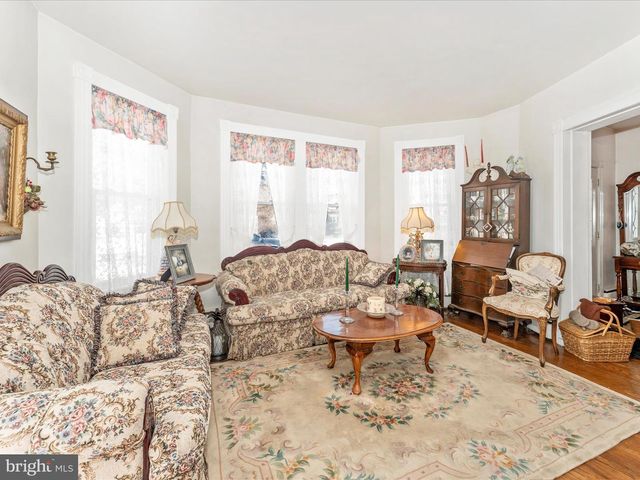 16 LOMBARD ST, Thurmont, MD 21788