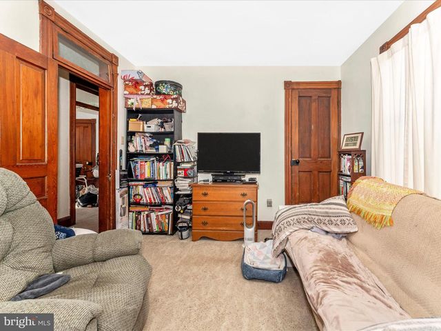 16 LOMBARD ST, Thurmont, MD 21788