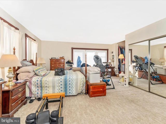 16 LOMBARD ST, Thurmont, MD 21788