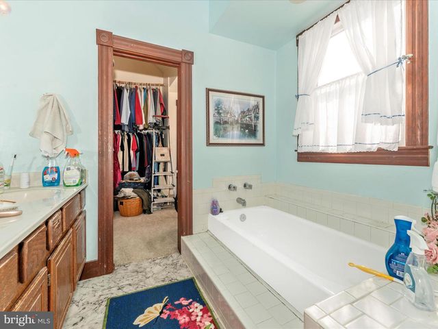 16 LOMBARD ST, Thurmont, MD 21788