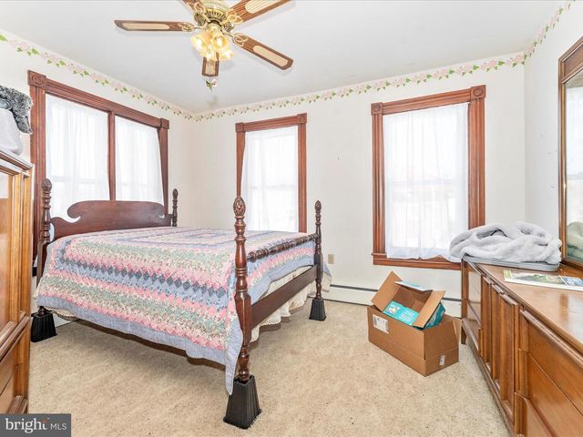 16 LOMBARD ST, Thurmont, MD 21788