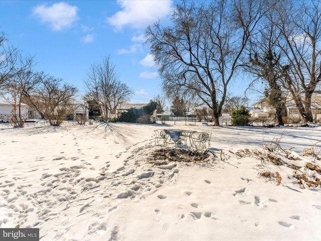 16 LOMBARD ST, Thurmont, MD 21788