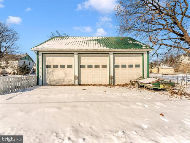 16 LOMBARD ST, Thurmont, MD 21788