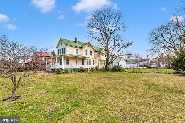 16 LOMBARD ST, Thurmont, MD 21788