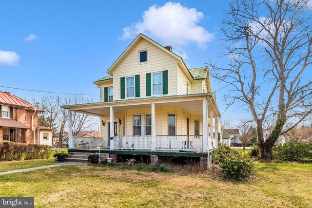 16 LOMBARD ST, Thurmont, MD 21788