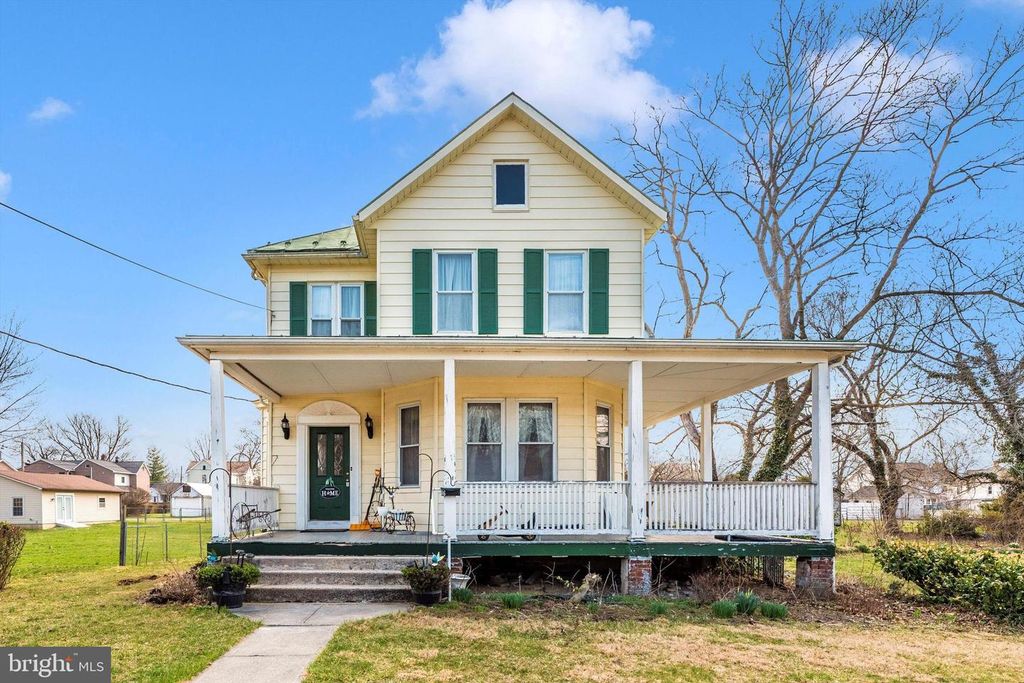 16 LOMBARD ST, Thurmont, MD 21788