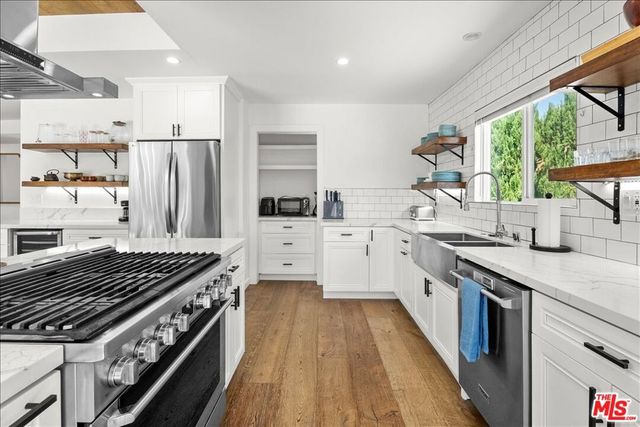 6212 Tunney Avenue, Tarzana, CA 91335