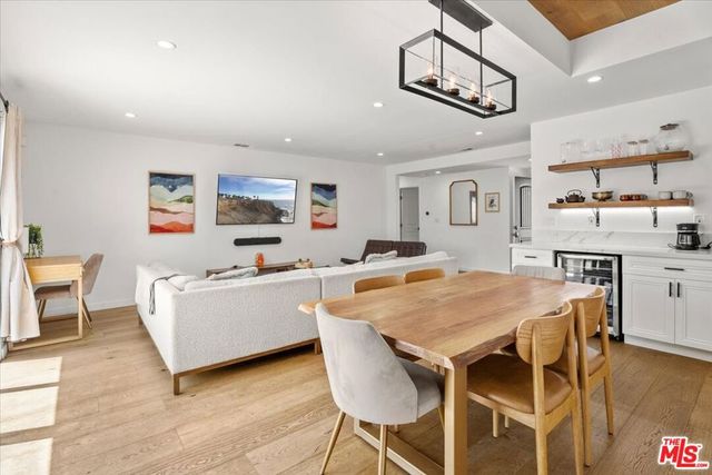 6212 Tunney Avenue, Tarzana, CA 91335