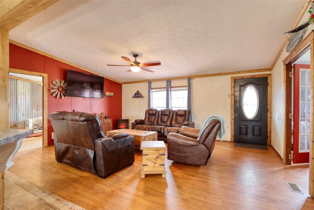 408 HCR 1414, Blum, TX 76627