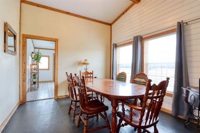 408 HCR 1414, Blum, TX 76627