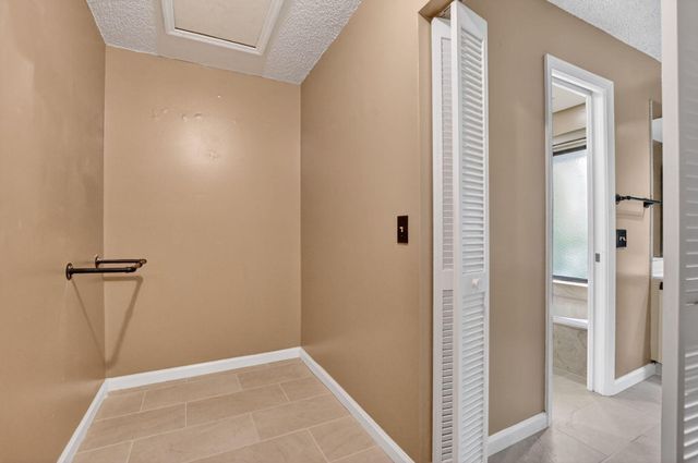 9364 Sable Ridge Circle 12-B, Boca Raton, FL 33434