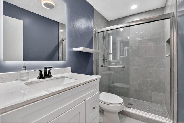 9364 Sable Ridge Circle 12-B, Boca Raton, FL 33434