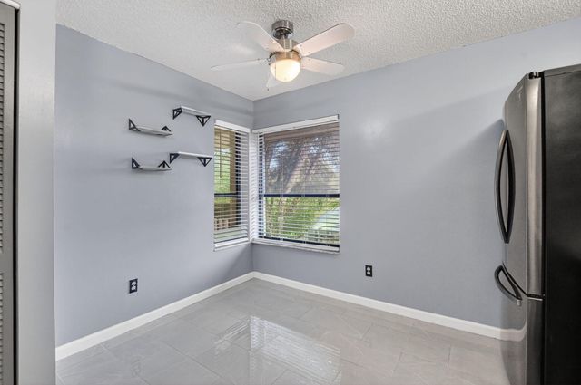 9364 Sable Ridge Circle 12-B, Boca Raton, FL 33434