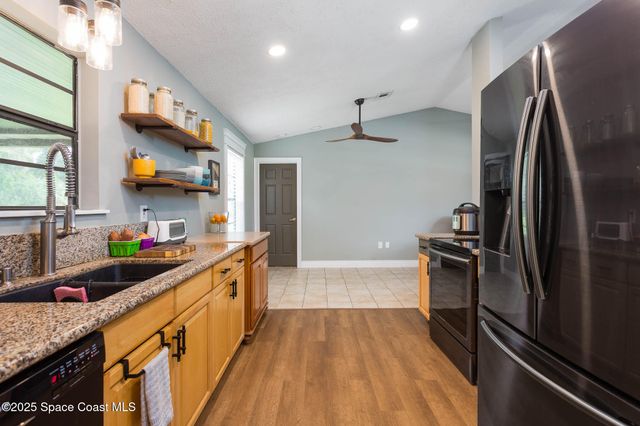 391 Abello Road SE, Palm Bay, FL 32909