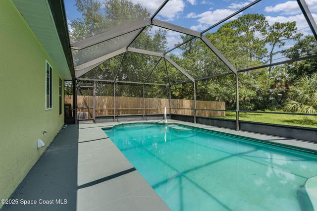 391 Abello Road SE, Palm Bay, FL 32909