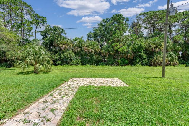391 Abello Road SE, Palm Bay, FL 32909