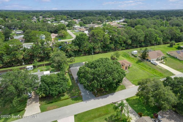 391 Abello Road SE, Palm Bay, FL 32909