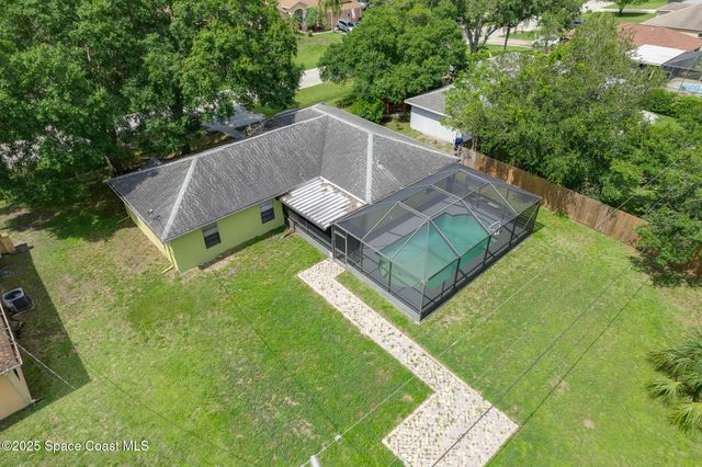 391 Abello Road SE, Palm Bay, FL 32909