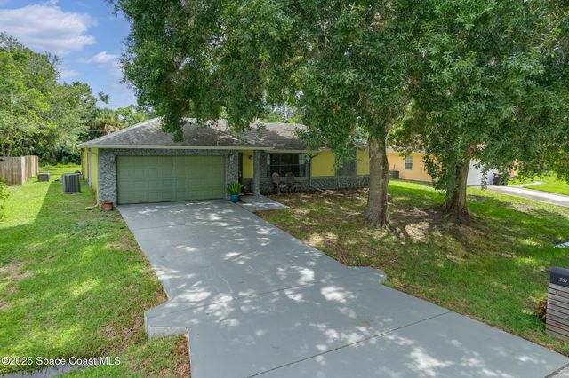 391 Abello Road SE, Palm Bay, FL 32909