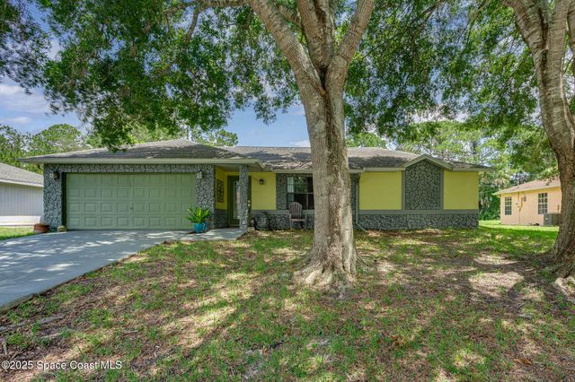 391 Abello Road SE, Palm Bay, FL 32909