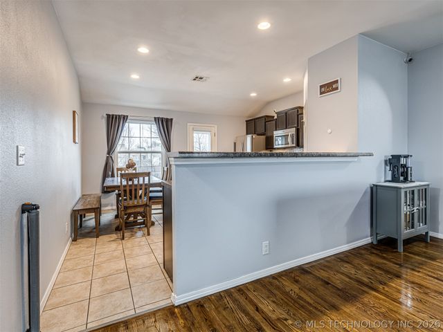 9283 S 255th East Avenue, Broken Arrow, OK 74014